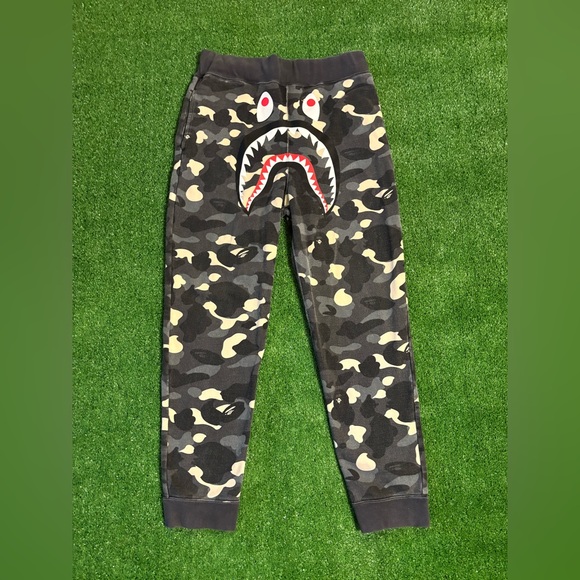 Bape City Camo Shark Glow In The Dark Sweatpants - Picture 1 of 7